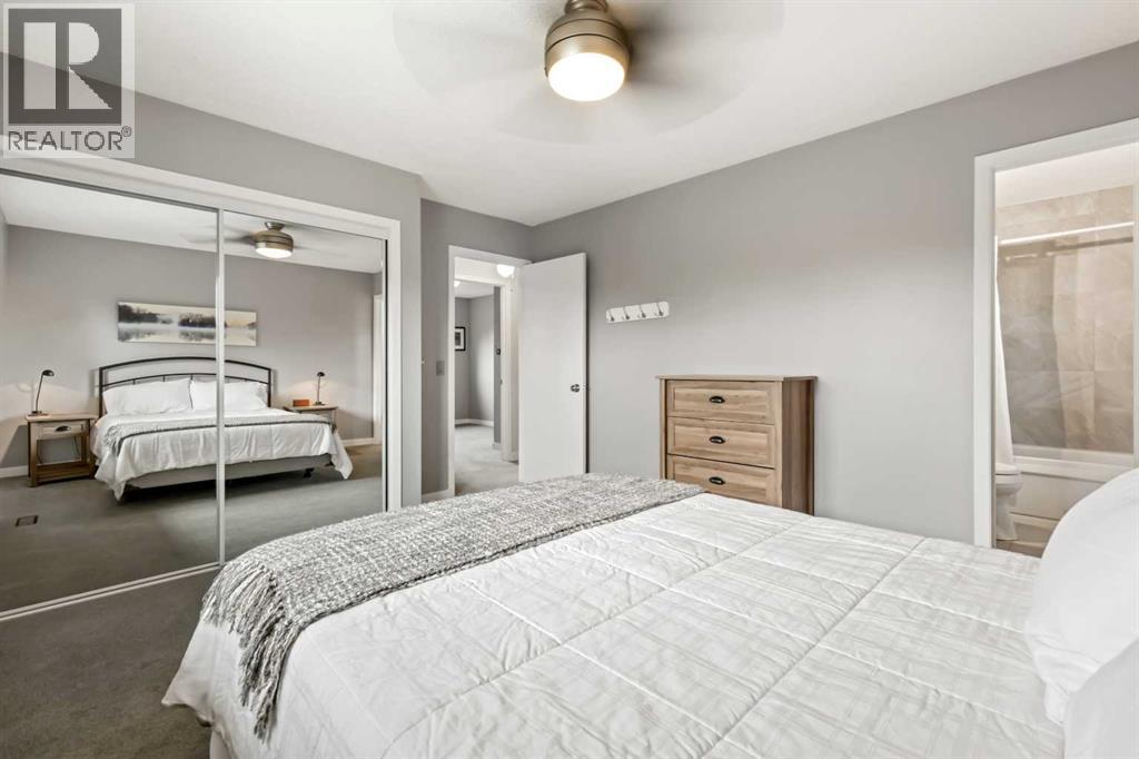 Single Family House 4 Level for Sale in  Sandarac Place NW Sandstone Valley Calgary 