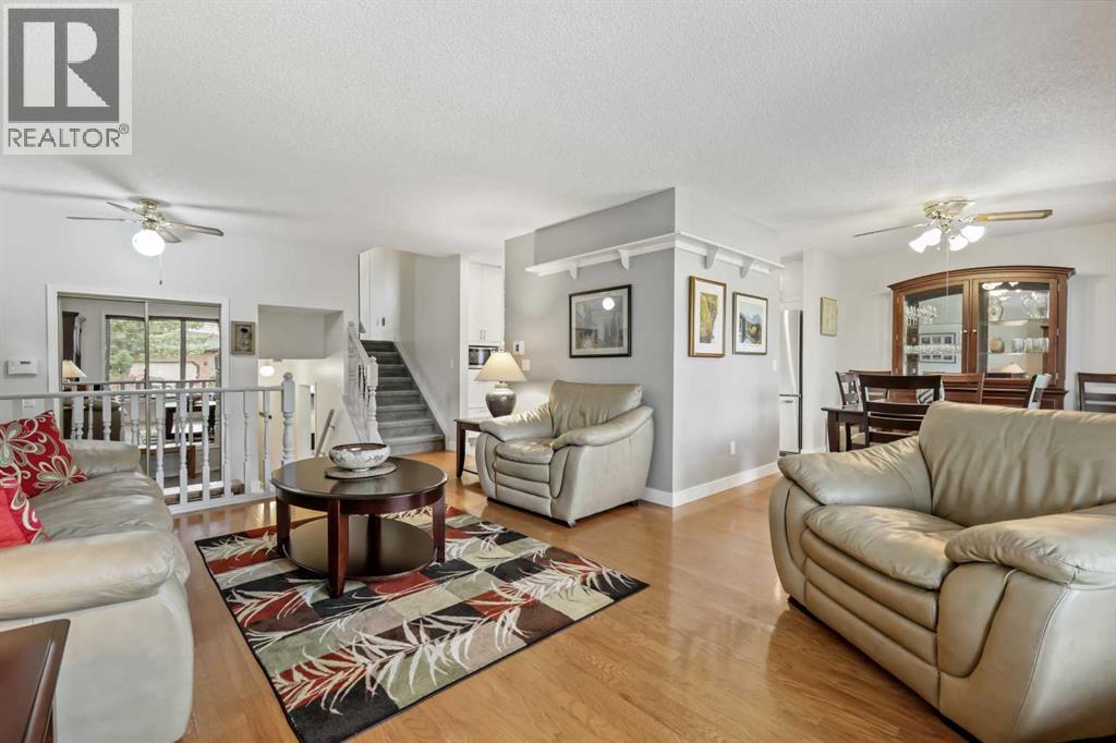 Single Family House 4 Level for Sale in  Sandarac Place NW Sandstone Valley Calgary 