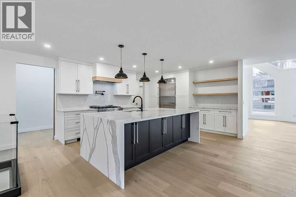 Single Family House for Sale in  Lake Twintree Road SE Lake Bonavista Calgary 