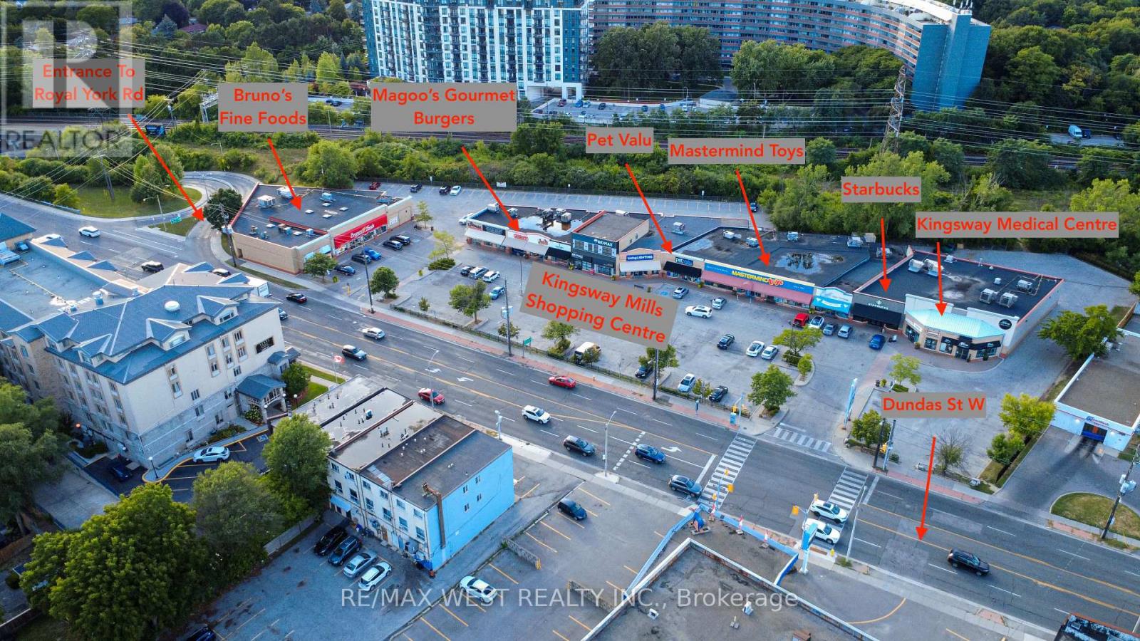 Photo 49 of 4 Elmview Court, Toronto ON