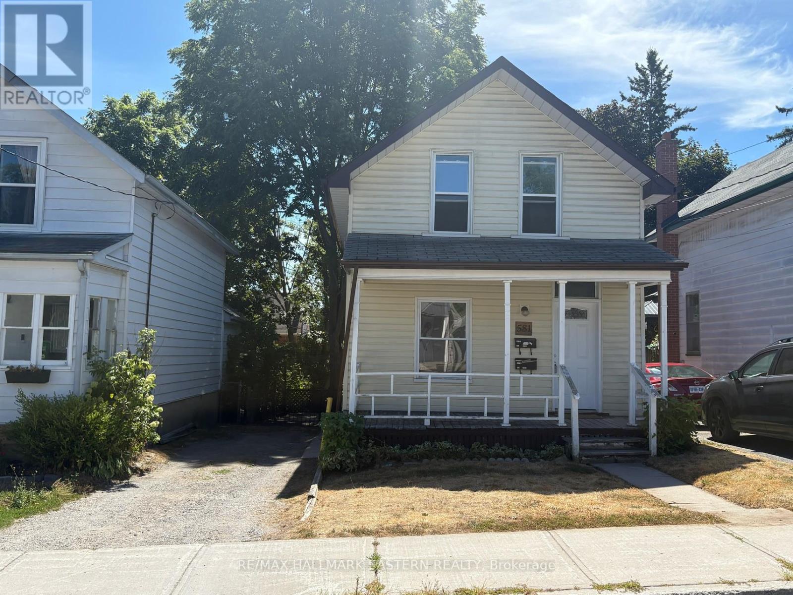 Photo 10 of 1 581 Paterson Street, Peterborough Central ON