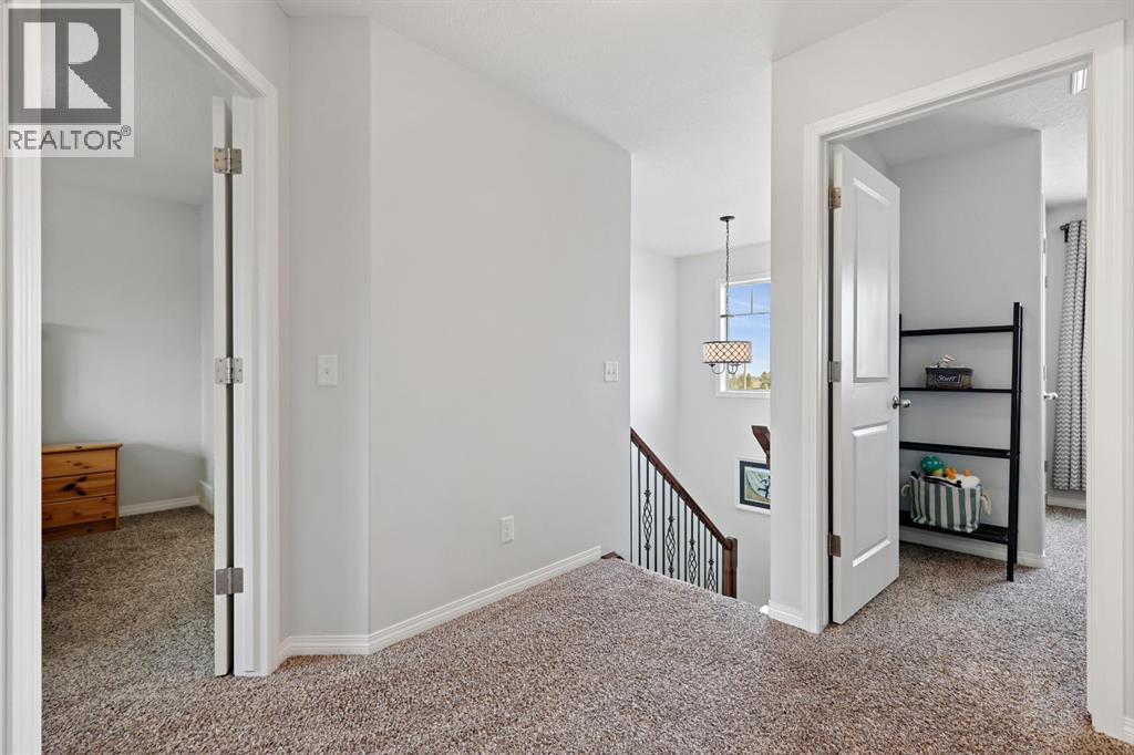Photo 8 of 121 Wildrose Green, Strathmore AB