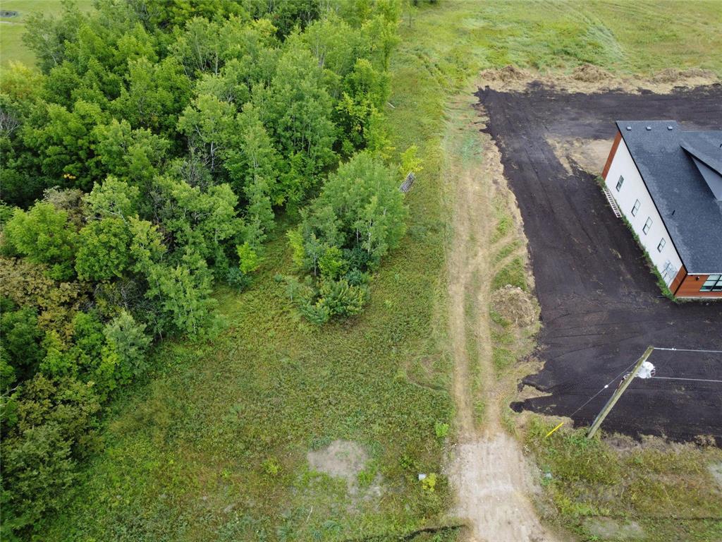 Photo 7 of 1 Bridge Lane, Lac Du Bonnet MB