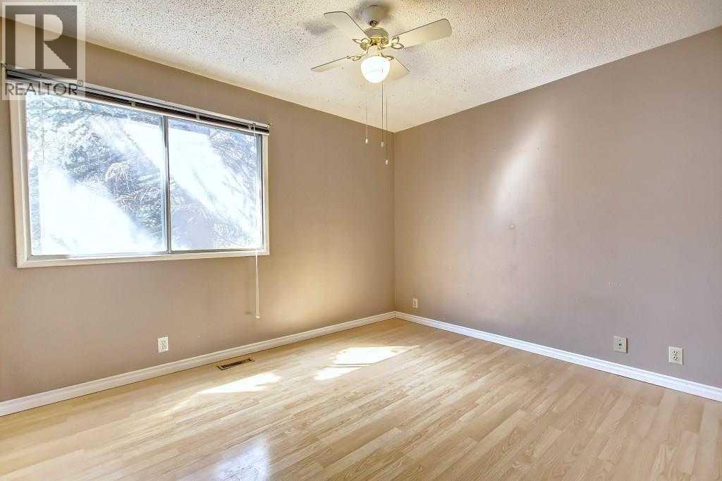 Single Family House Bungalow for Sale in  Rundlehorn Drive NE Pineridge Calgary 