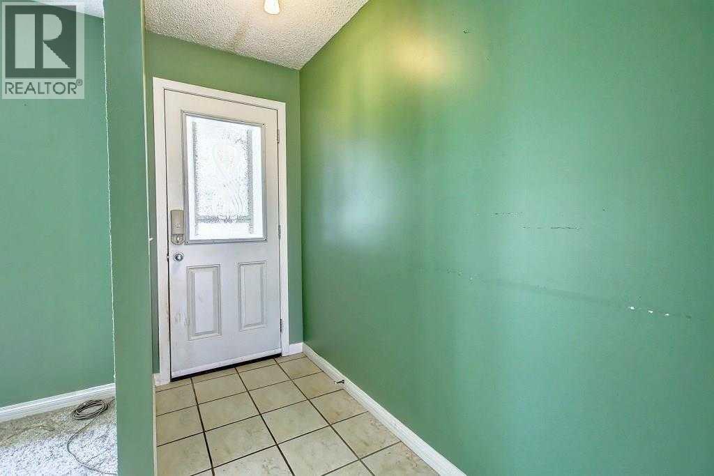 Single Family House Bungalow for Sale in  Rundlehorn Drive NE Pineridge Calgary 