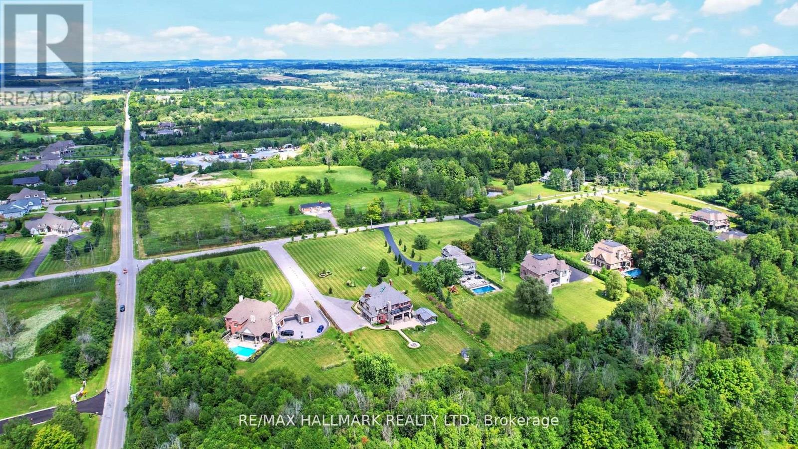 Photo 16 of 229 5th Concession Road, Ajax ON