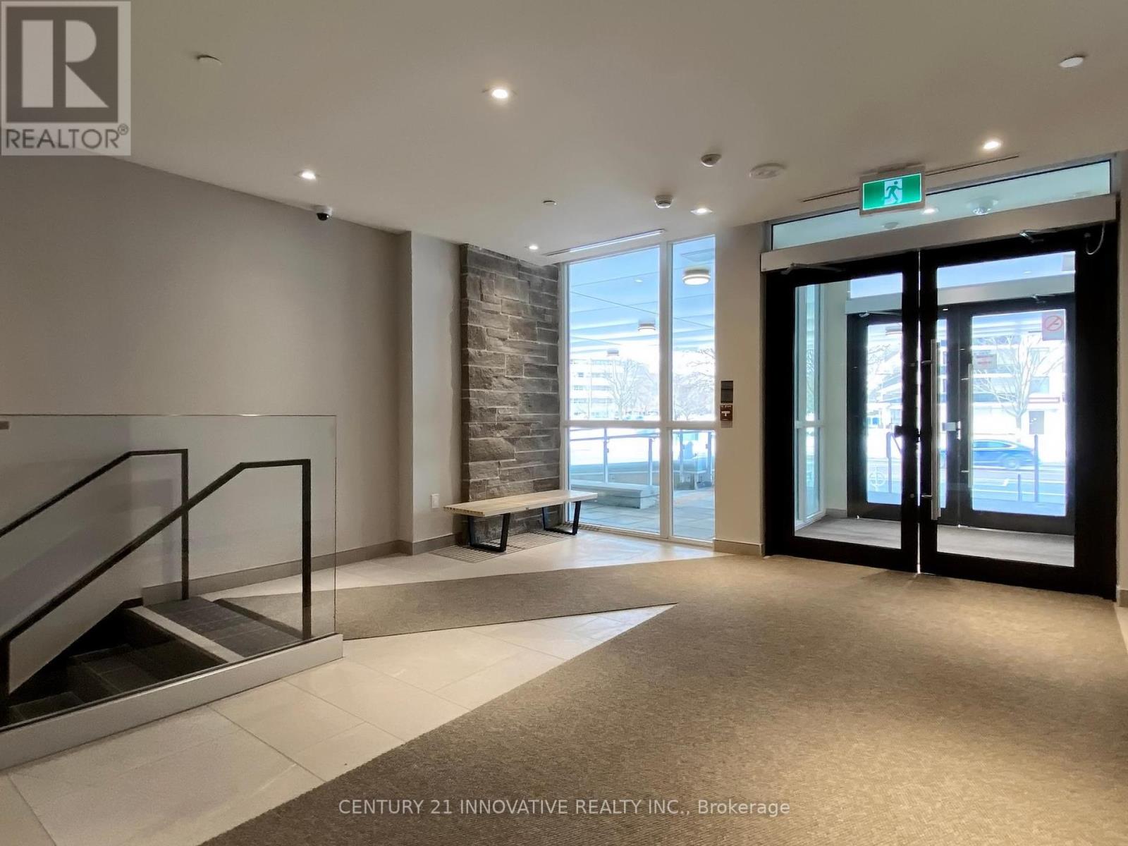 Photo 5 of 2304 10 Deerlick Court, Toronto ON