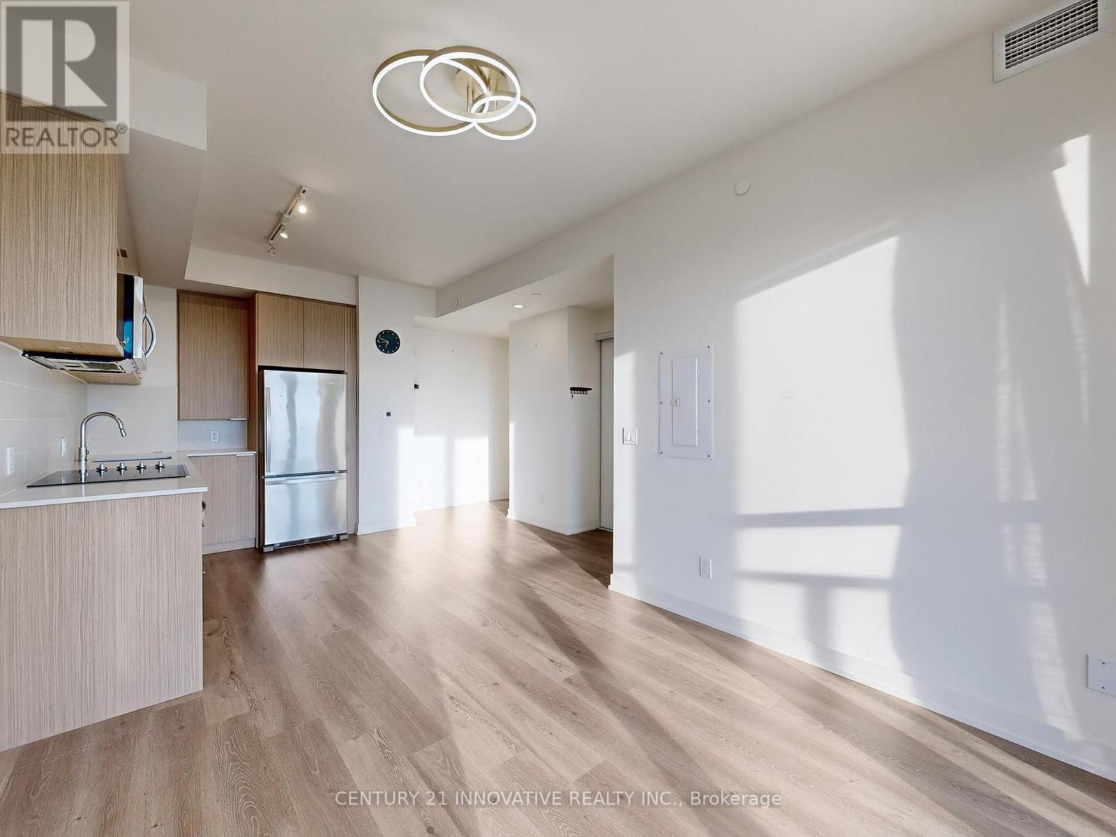 Photo 6 of 2304 10 Deerlick Court, Toronto ON
