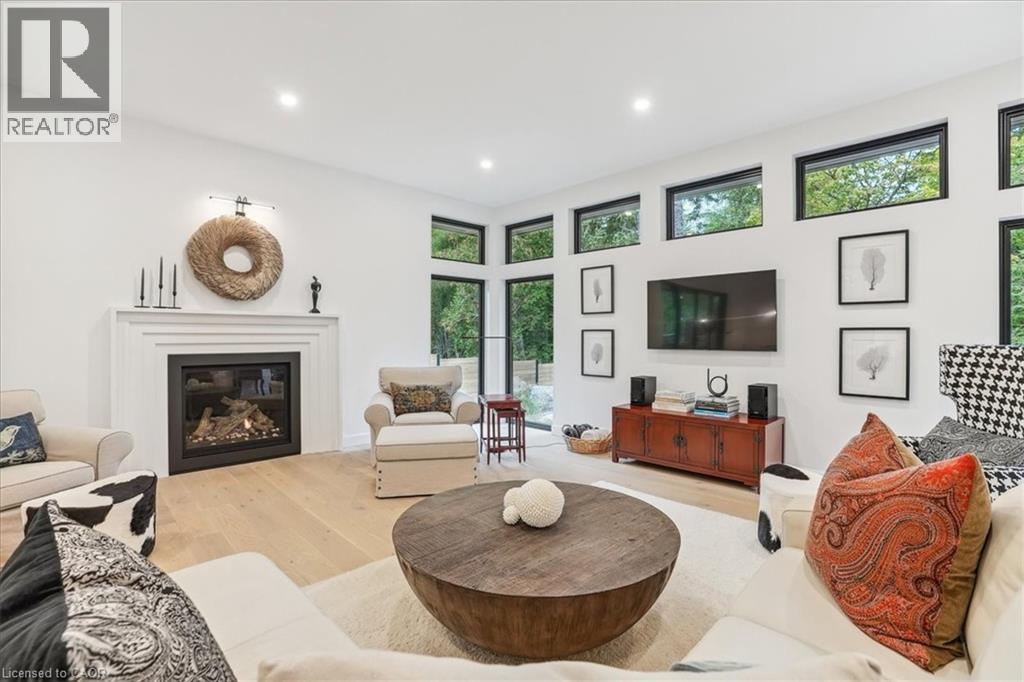 Photo 11 of 114 Reding Road, Ancaster ON