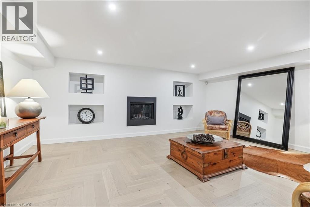 Photo 40 of 114 Reding Road, Ancaster ON