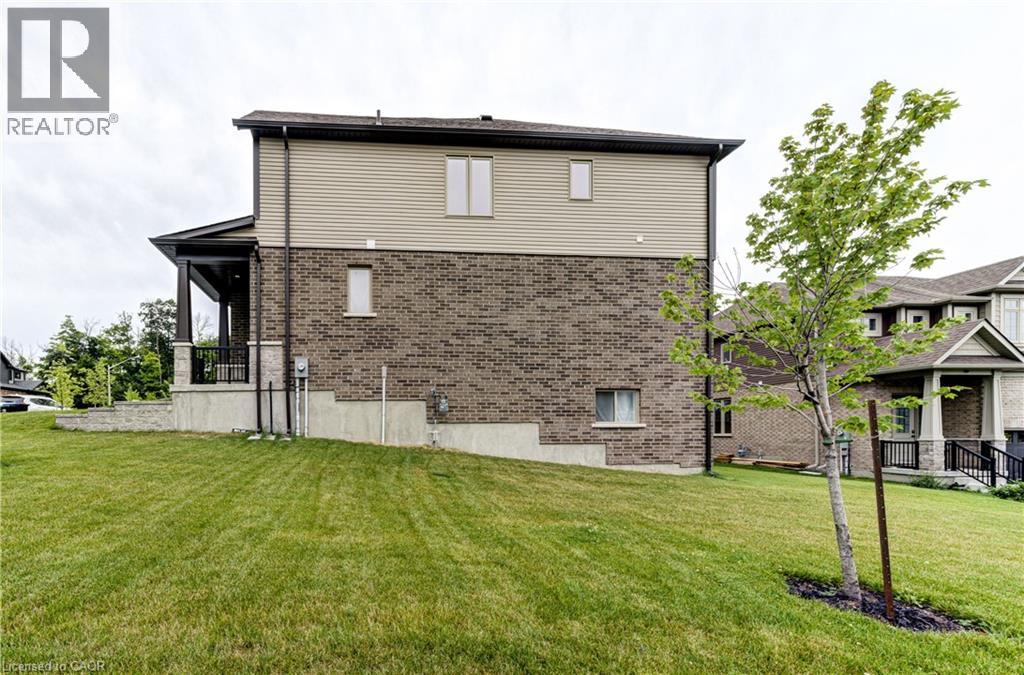 Photo 16 of 1048 Wright Drive, Midland ON