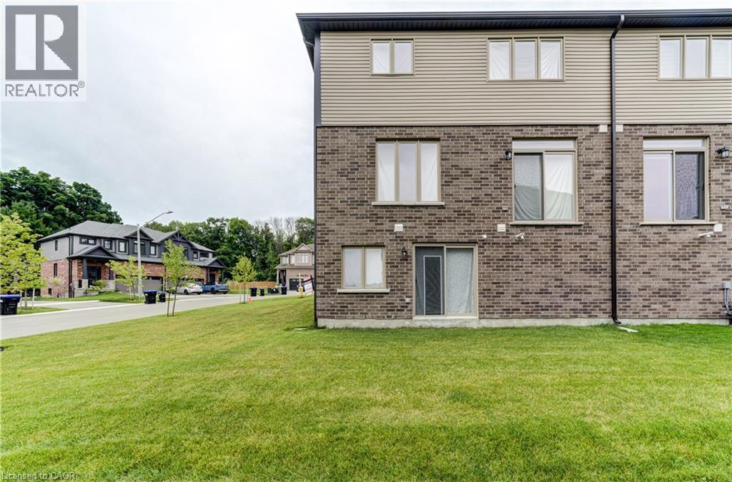 Photo 12 of 1048 Wright Drive, Midland ON