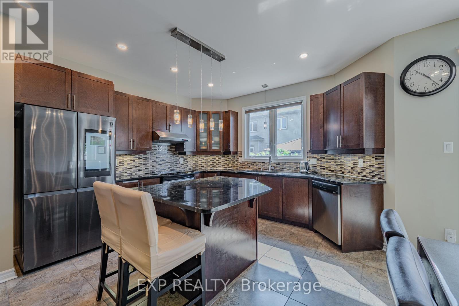 Photo 28 of 3308 Riverset Crescent, Ottawa ON