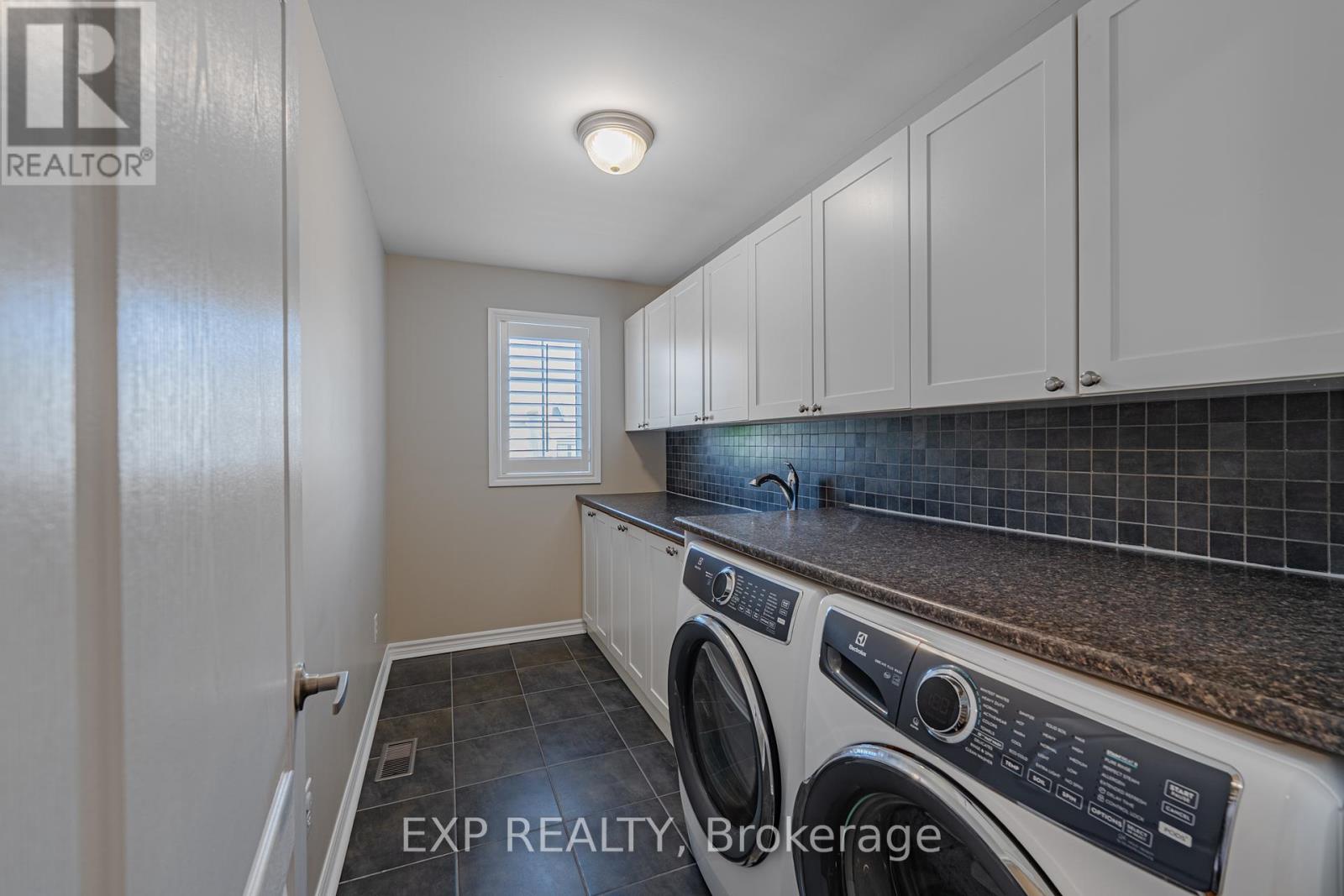 Photo 34 of 3308 Riverset Crescent, Ottawa ON