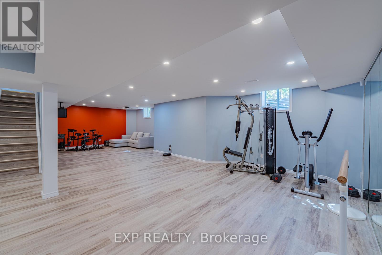 Photo 25 of 3308 Riverset Crescent, Ottawa ON