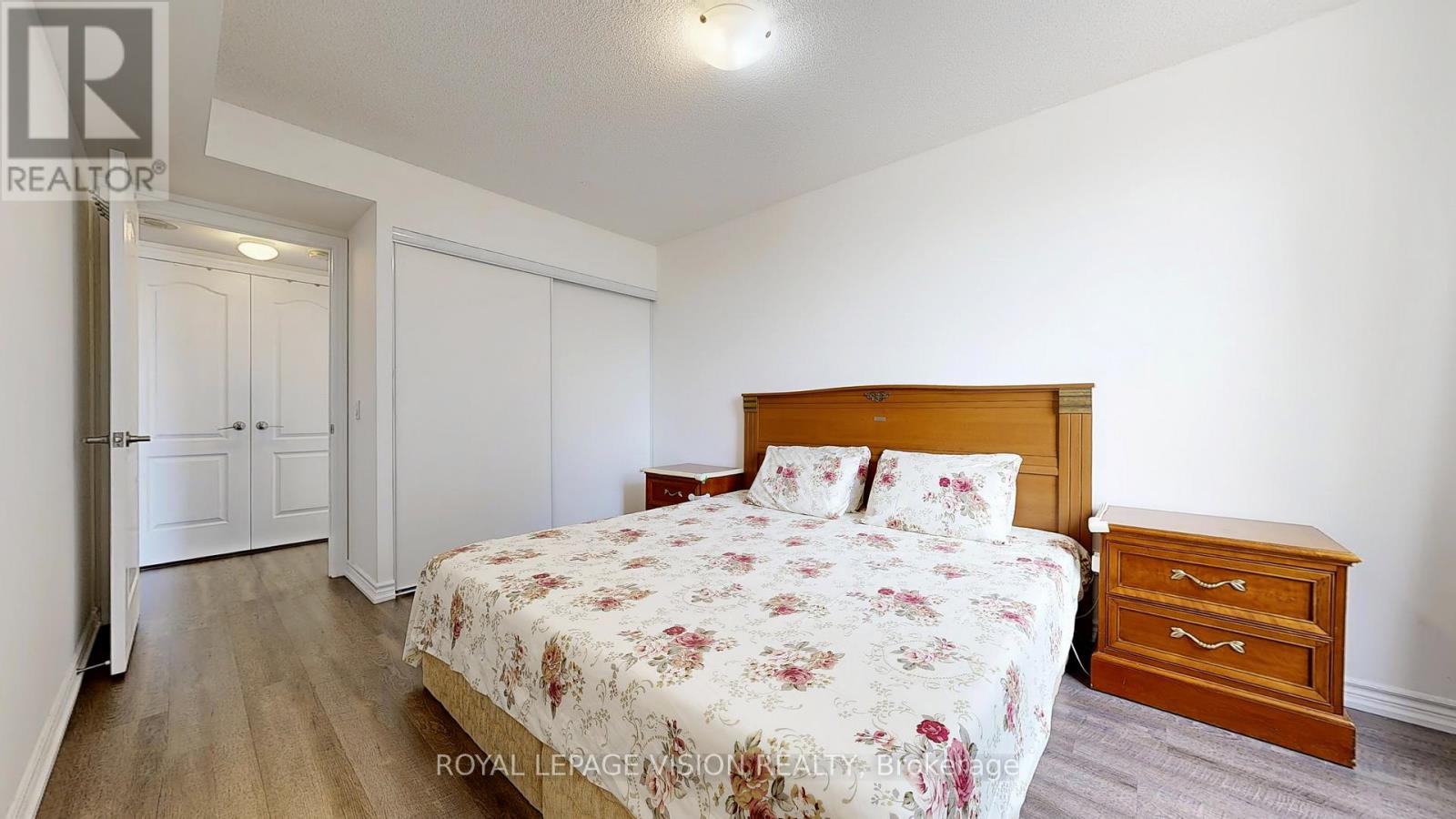 Photo 20 of 207 115 Omni Drive, Toronto ON