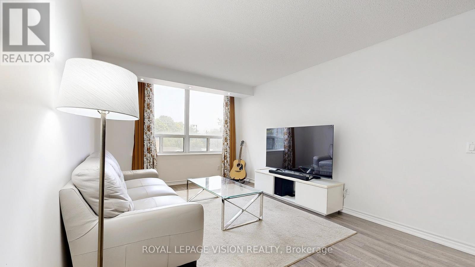 Photo 6 of 207 115 Omni Drive, Toronto ON
