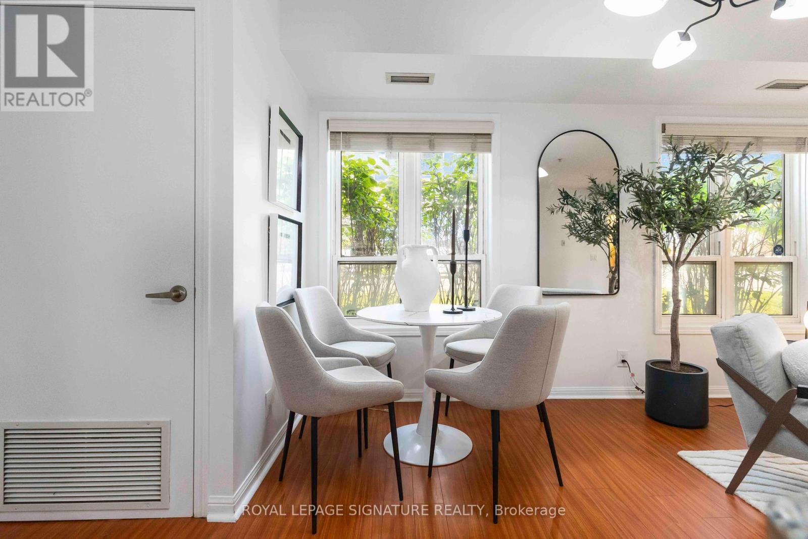 Photo 23 of 121 60 Mendelssohn Street, Toronto ON
