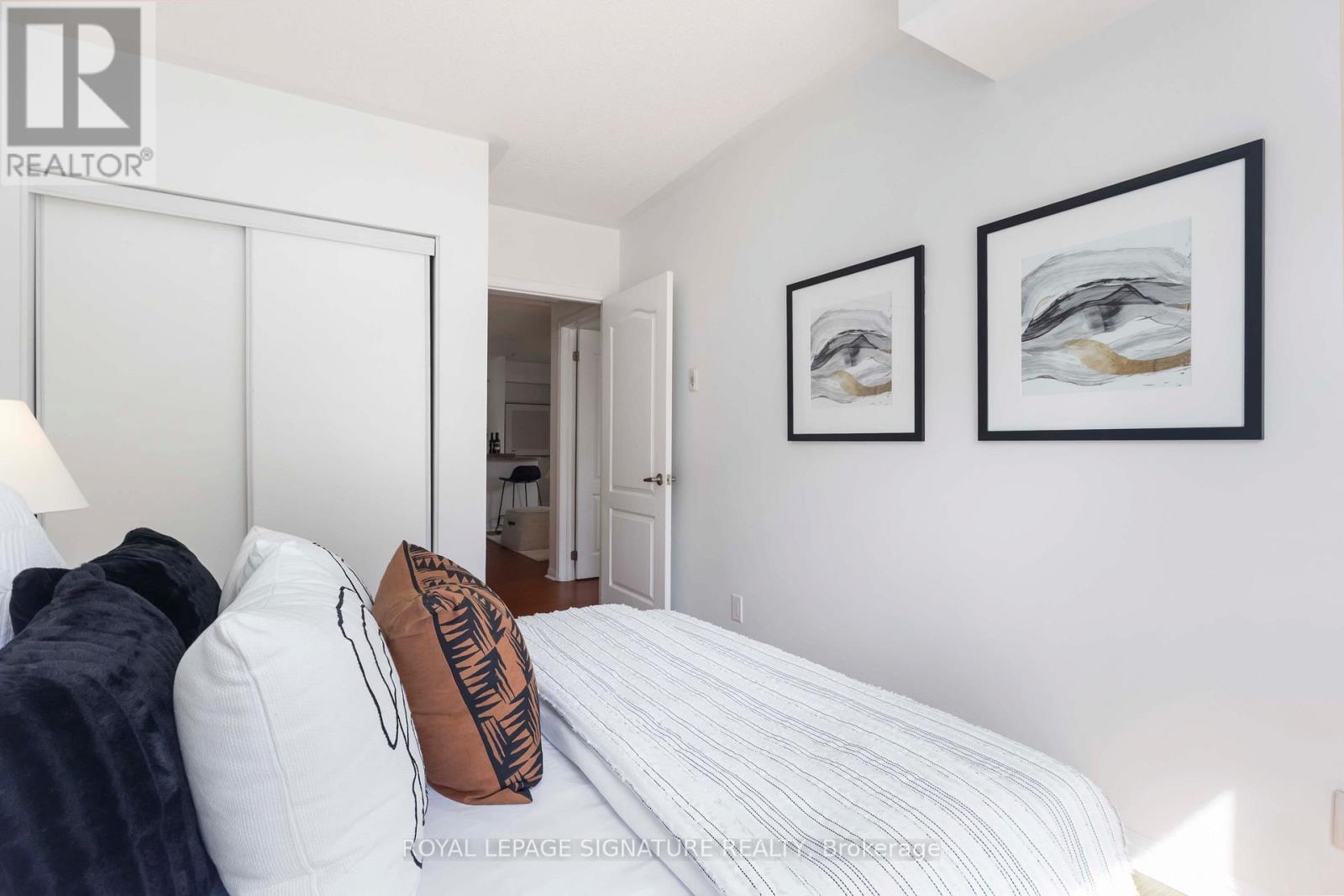 Photo 30 of 121 60 Mendelssohn Street, Toronto ON