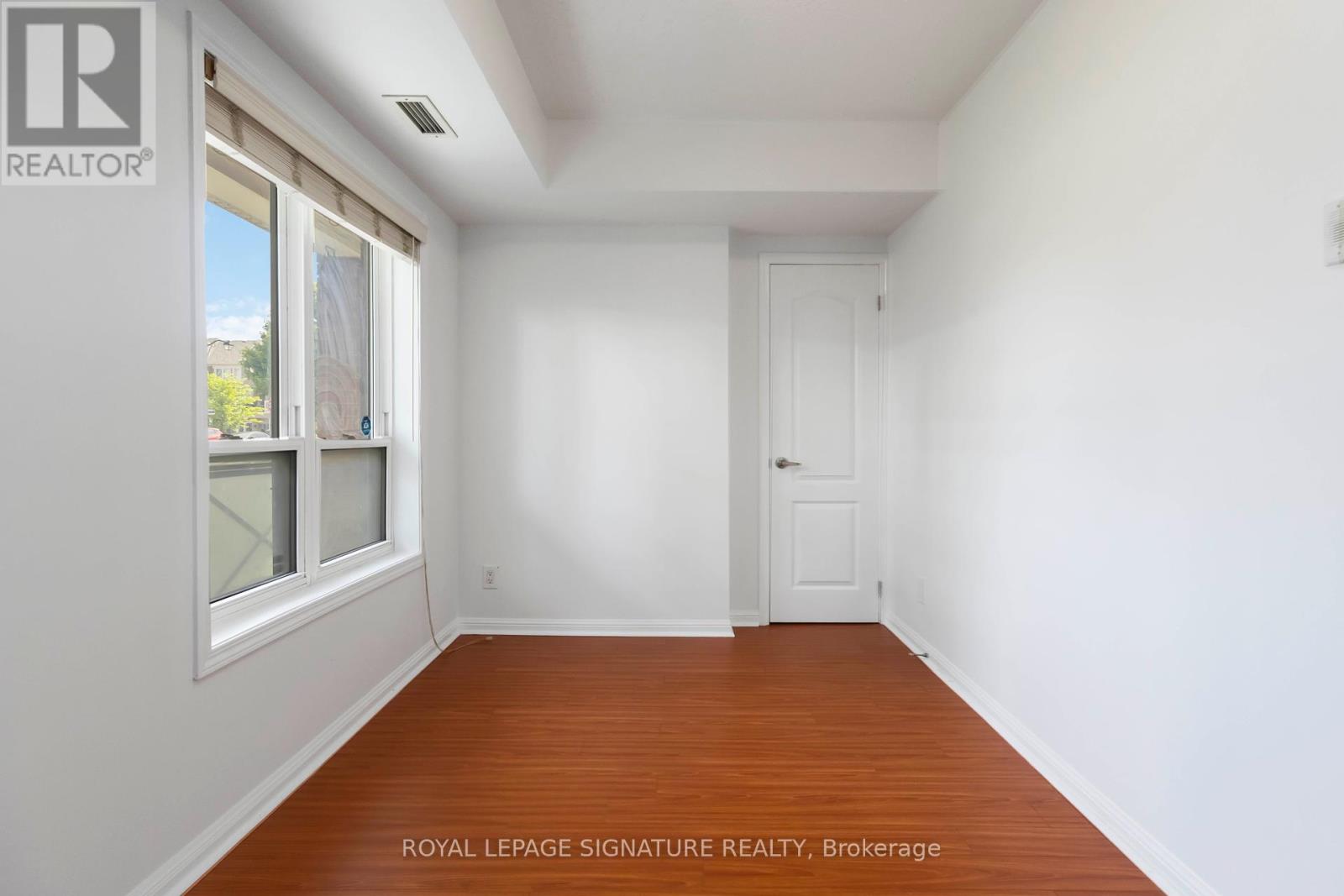 Photo 32 of 121 60 Mendelssohn Street, Toronto ON