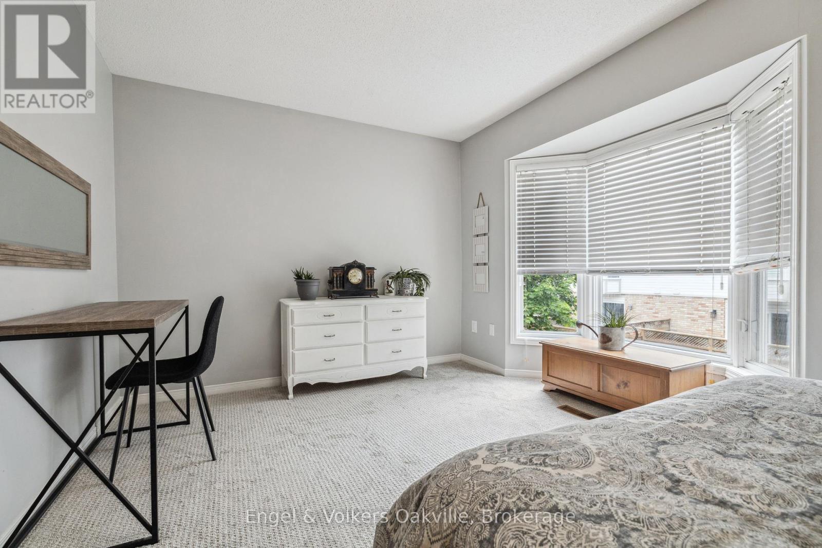 Photo 24 of 15 2015 Cleaver Avenue, Burlington ON