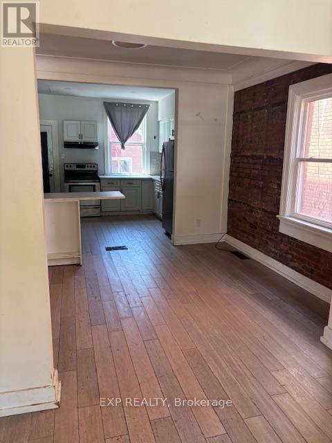 Photo 4 of 750 Cannon Street E, Hamilton ON
