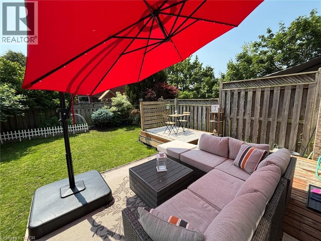 Photo 39 of 102 Niska Dr, Waterdown ON