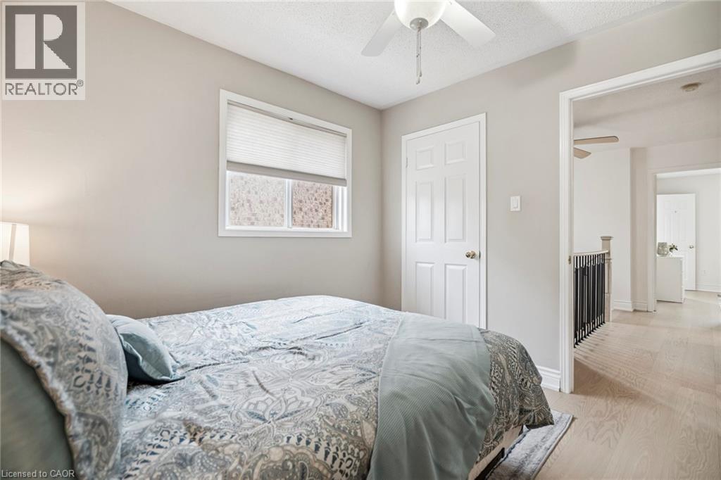 Photo 29 of 102 Niska Dr, Waterdown ON