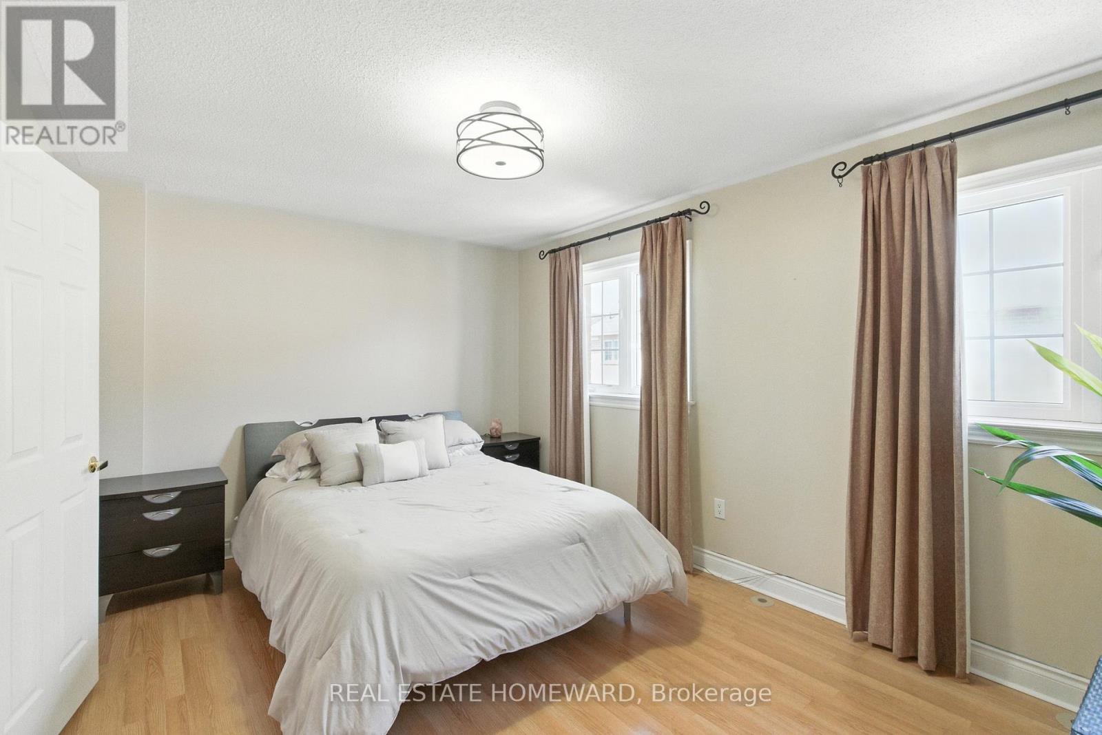 Photo 13 of 4 Isaac Devins Avenue, Vaughan ON