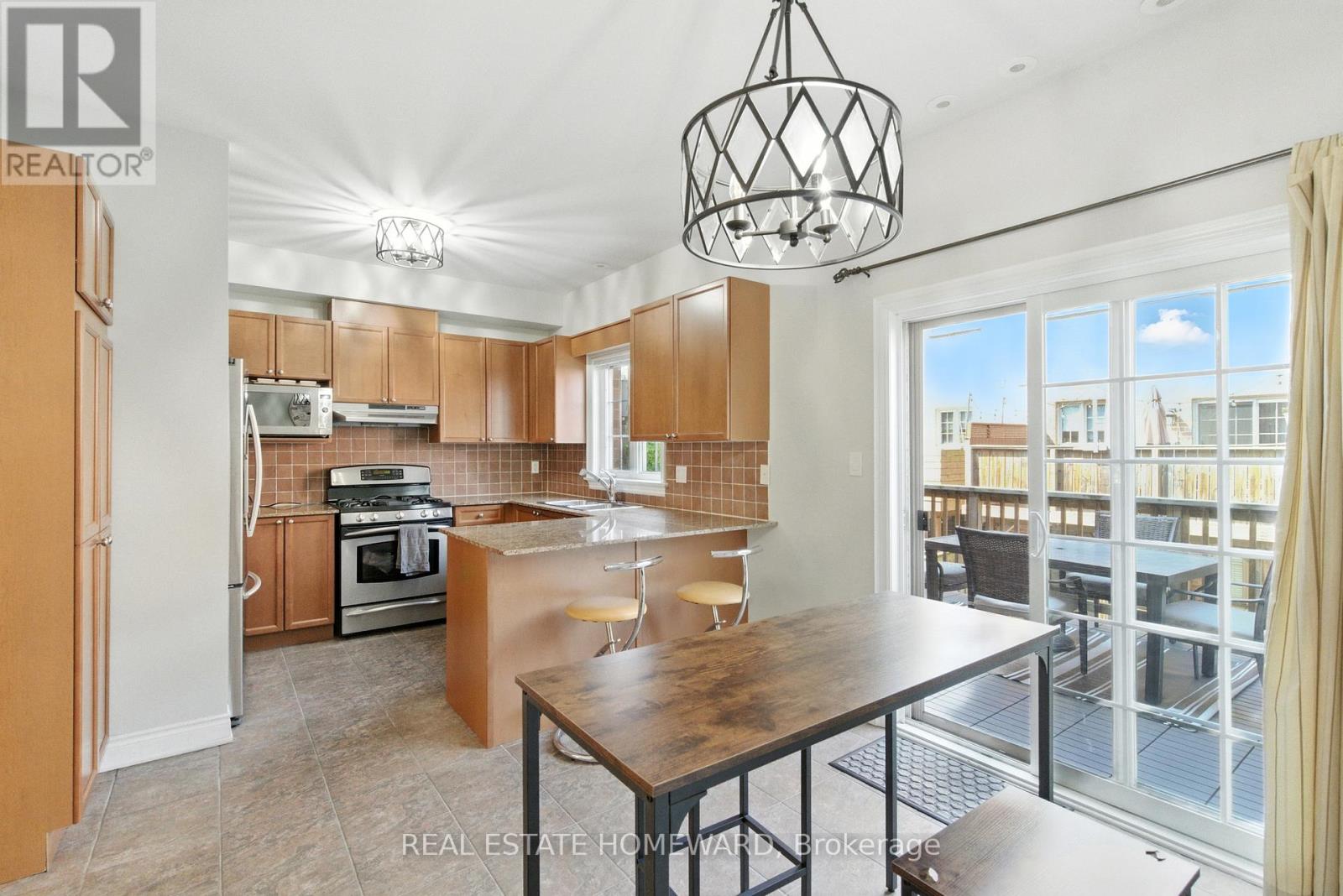Photo 8 of 4 Isaac Devins Avenue, Vaughan ON