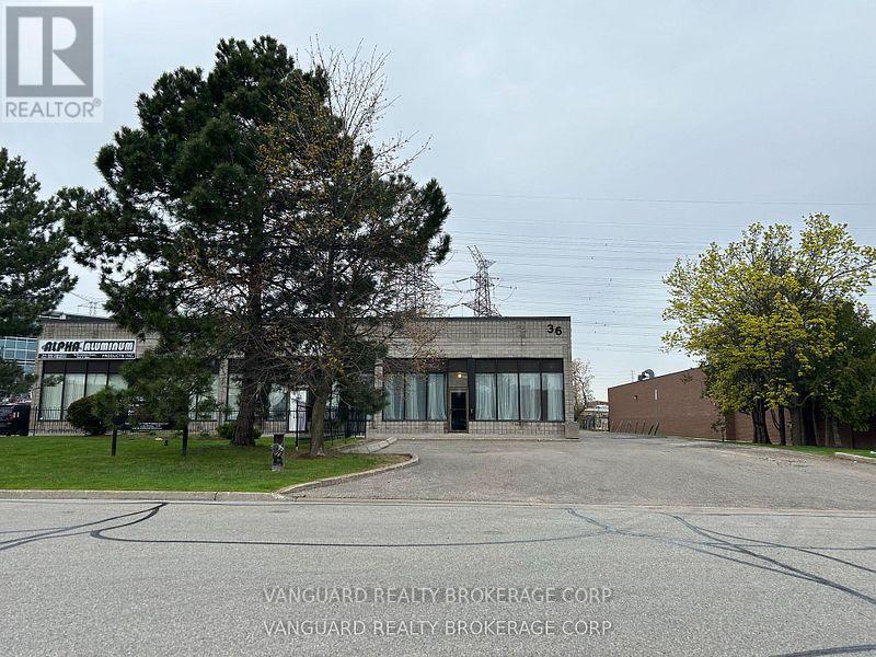 Photo 1 of 2 36 Bessemer Court, Vaughan ON