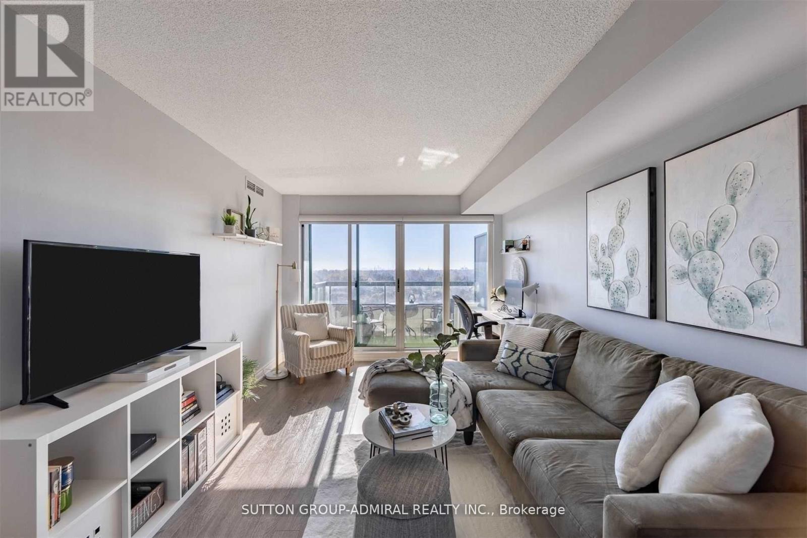 Photo 10 of Ph 407 5 Emerald Lane, Vaughan ON