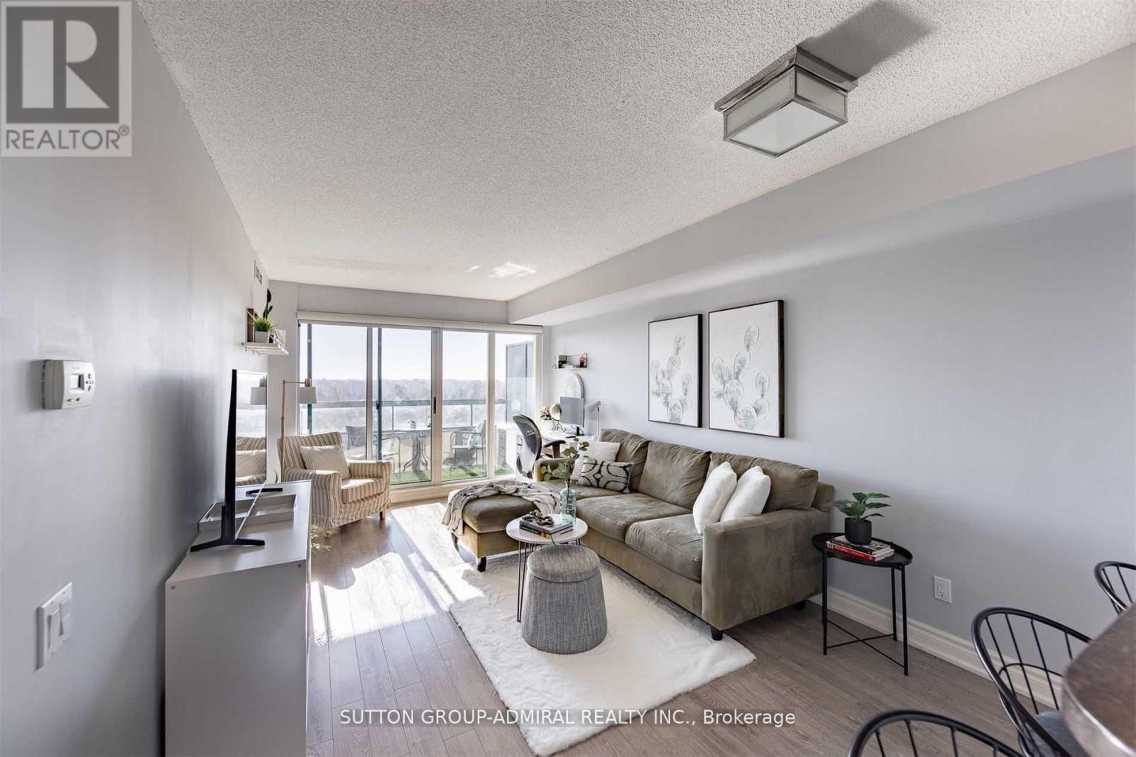 Photo 11 of Ph 407 5 Emerald Lane, Vaughan ON