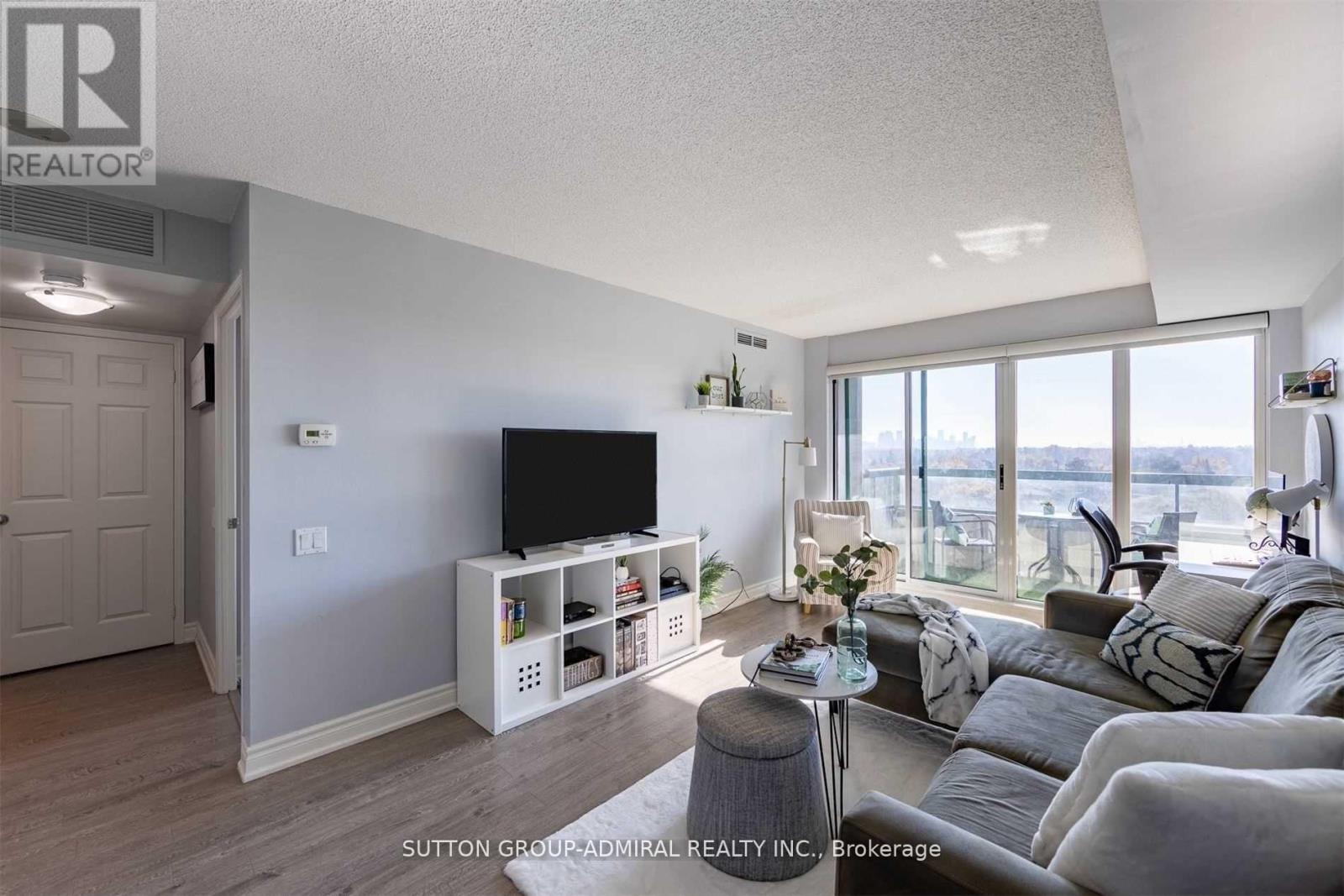 Photo 12 of Ph 407 5 Emerald Lane, Vaughan ON