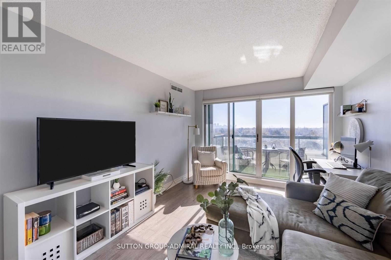 Photo 14 of Ph 407 5 Emerald Lane, Vaughan ON