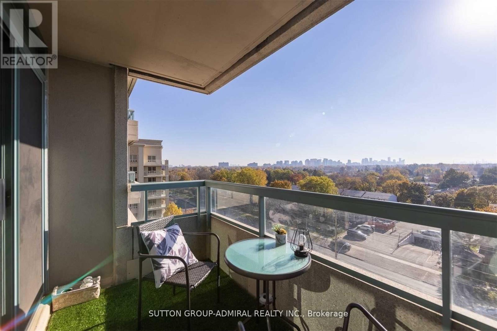 Photo 22 of Ph 407 5 Emerald Lane, Vaughan ON