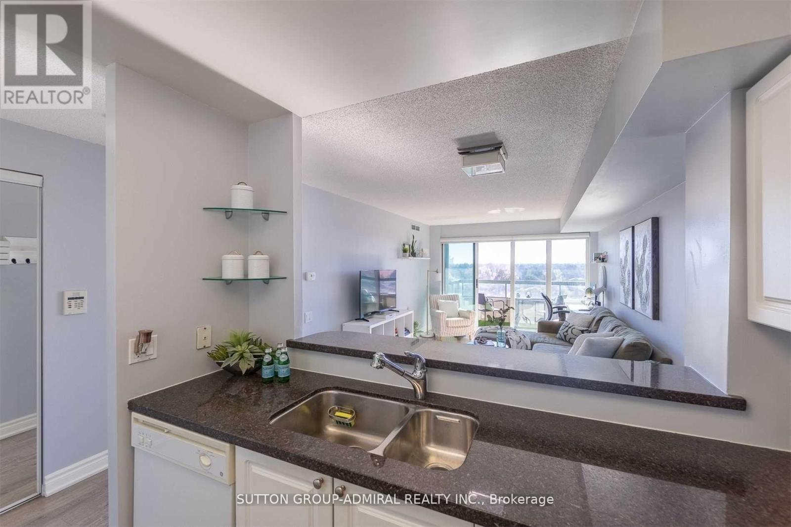 Photo 9 of Ph 407 5 Emerald Lane, Vaughan ON