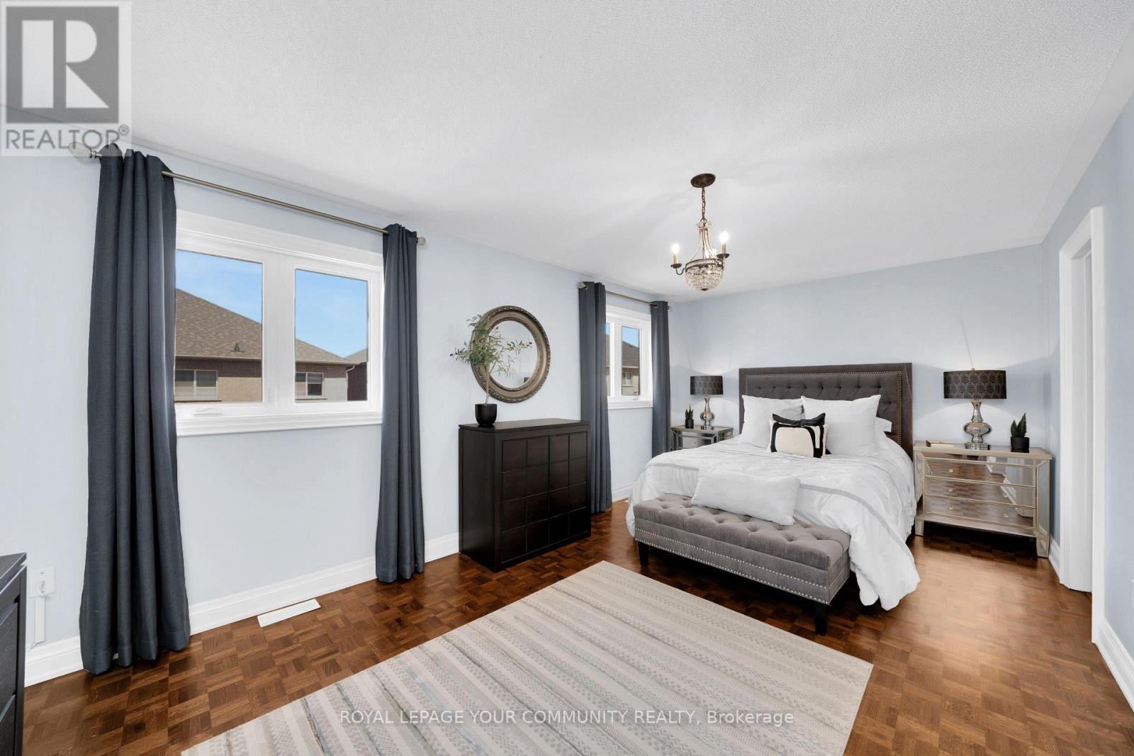 Photo 22 of 57 Deepsprings Crescent, Vaughan ON