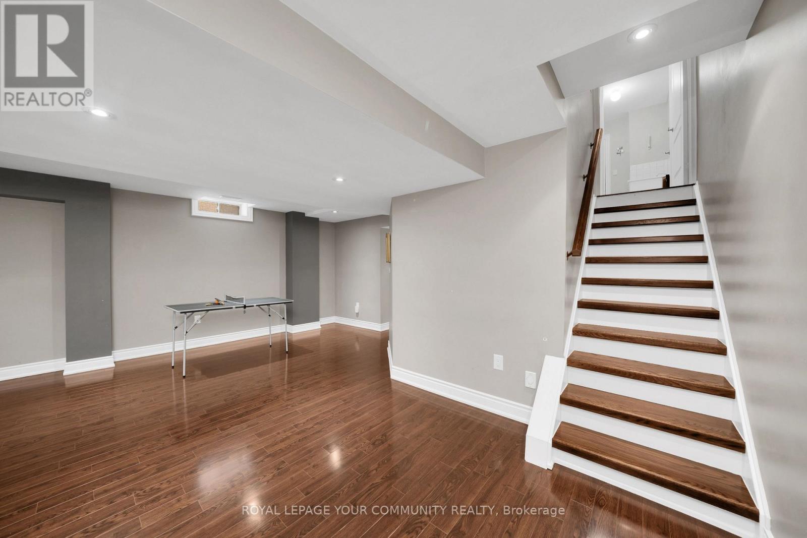 Photo 31 of 57 Deepsprings Crescent, Vaughan ON