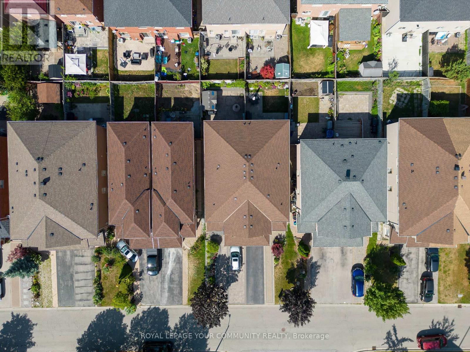 Photo 42 of 57 Deepsprings Crescent, Vaughan ON