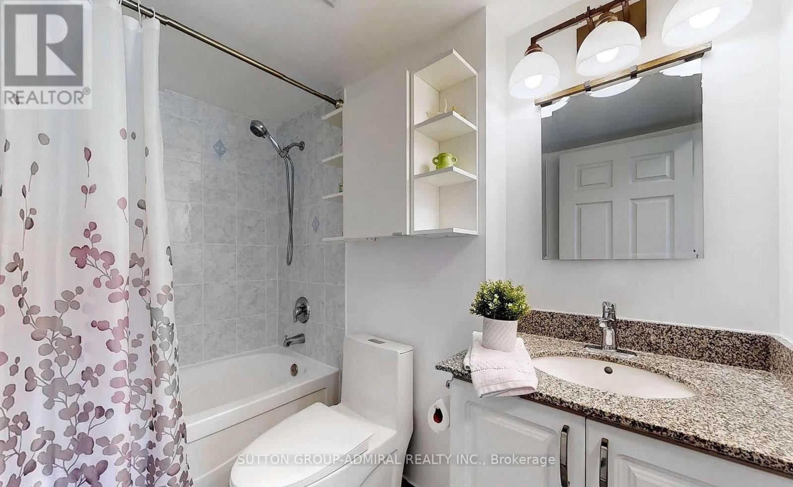 Photo 7 of 908 185 Oneida Crescent, Richmond Hill ON
