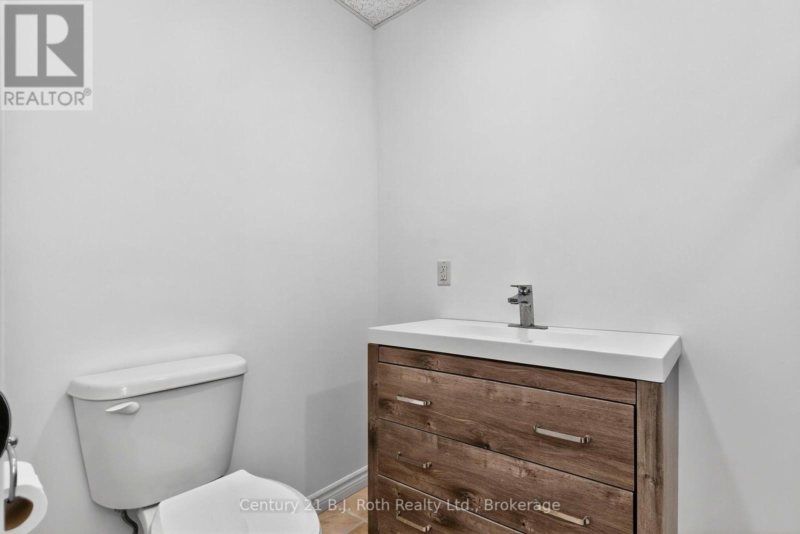 Photo 2 of 161 Forest Harbour Parkway, Tay ON