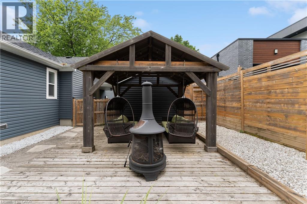 Photo 34 of 136 Mohawk Road, Ancaster ON