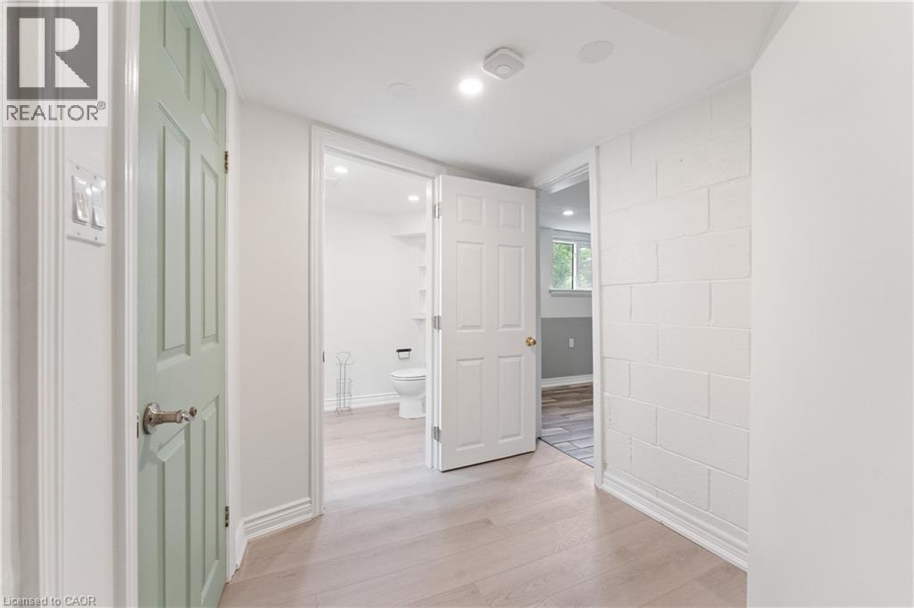 Photo 29 of 136 Mohawk Road, Ancaster ON