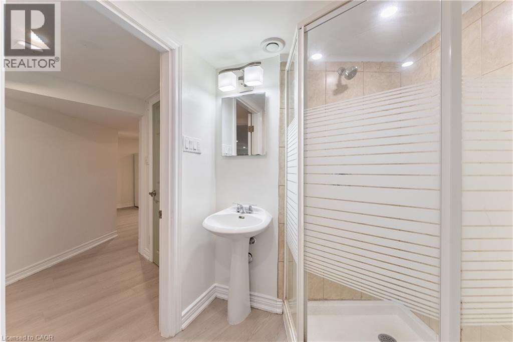 Photo 32 of 136 Mohawk Road, Ancaster ON