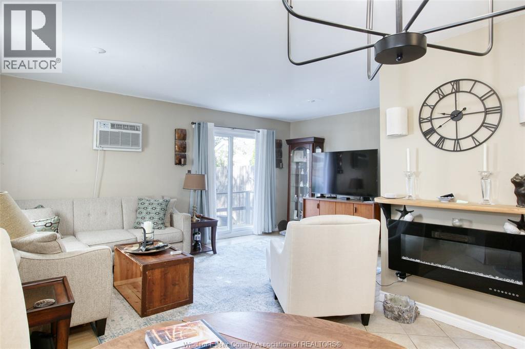 Photo 6 of 9083 Conway Court, Windsor ON