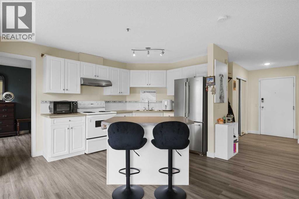 Photo 12 of 106 2106 Valleyview Park Se, Calgary AB
