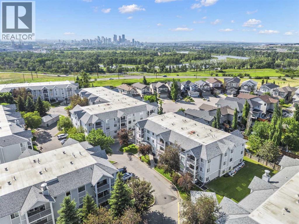 Photo 15 of 106 2106 Valleyview Park Se, Calgary AB