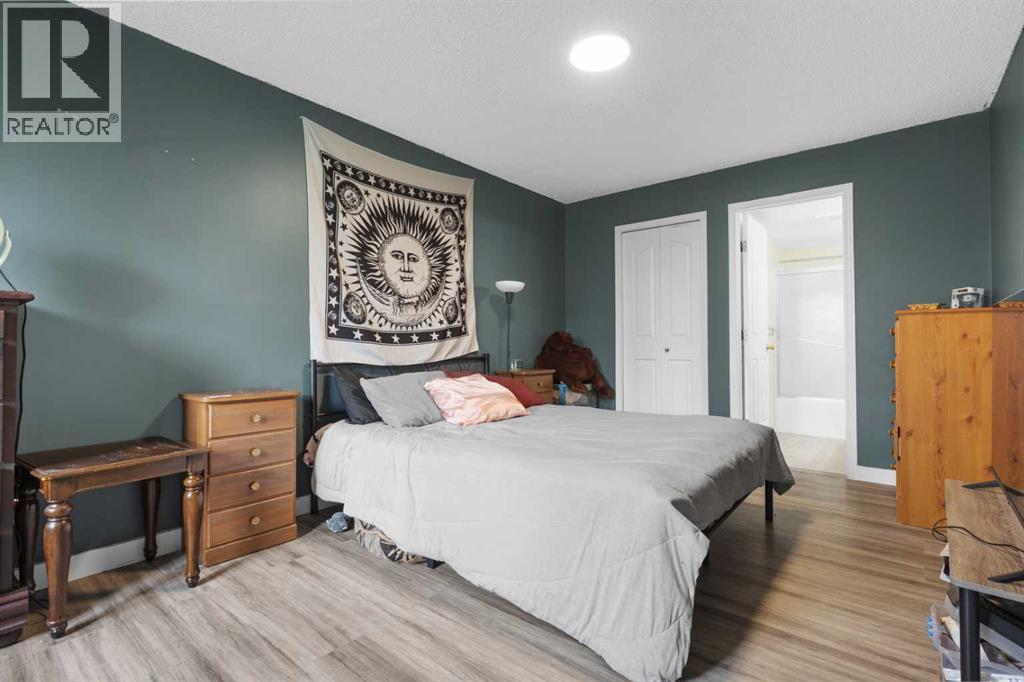 Photo 27 of 106 2106 Valleyview Park Se, Calgary AB