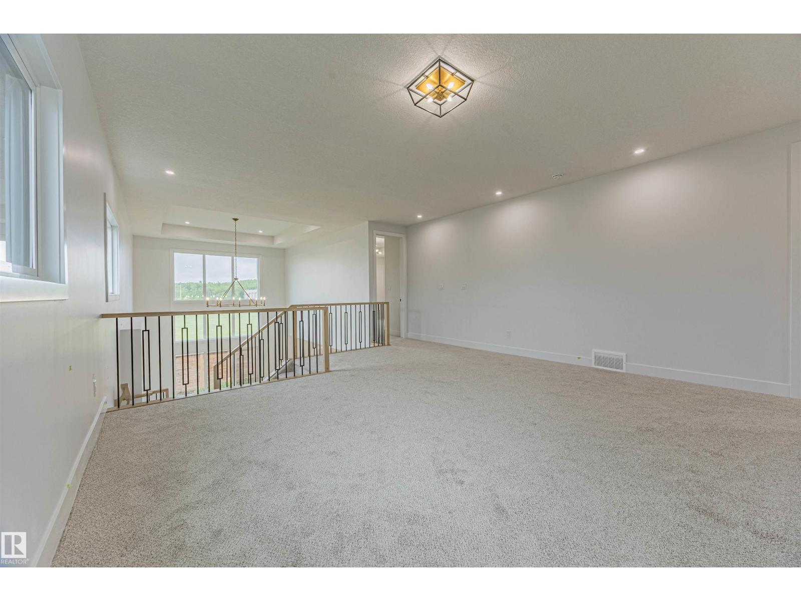 Photo 11 of 25 Birkshire Cr, Sherwood Park AB